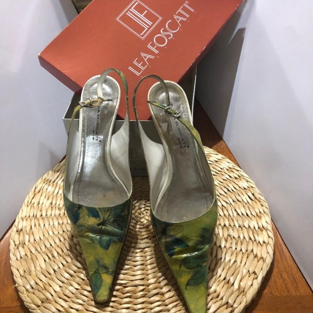 Lea Foscati Floral Slingbacks!